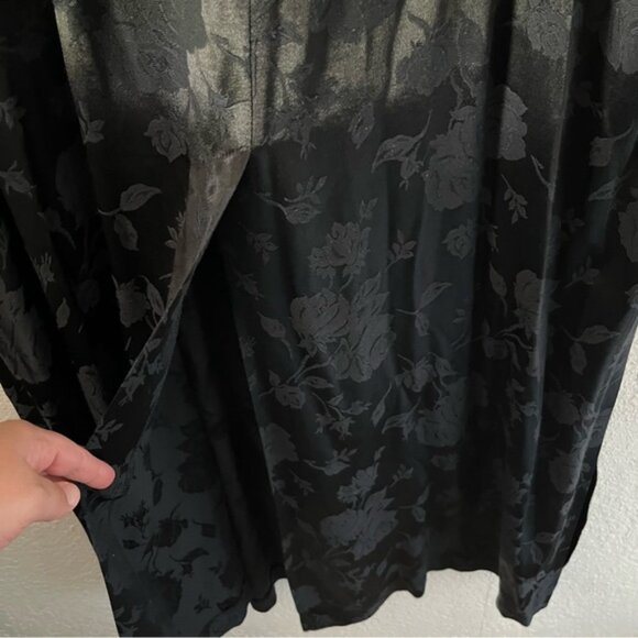 Black Long Length Chinese Style Button Down Embroidered Coat with Pants, 24W - Picture 8 of 12